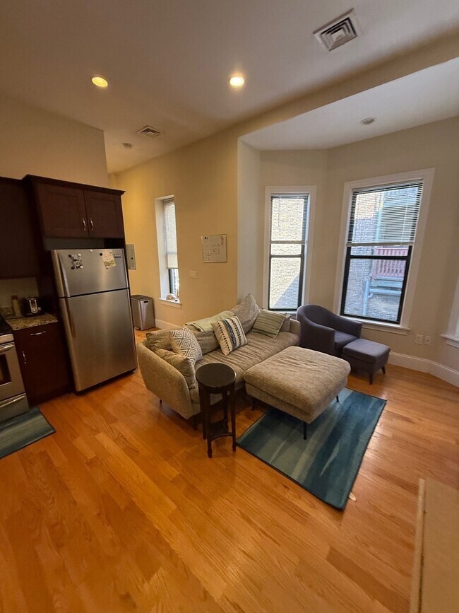 Foto del edificio - 639 Tremont St