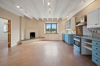 Building Photo - 8 Likely Pl