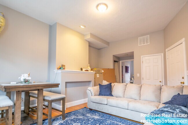 Building Photo - 669 Massachusetts Ave