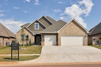 Building Photo - 14720 Avignon Ln