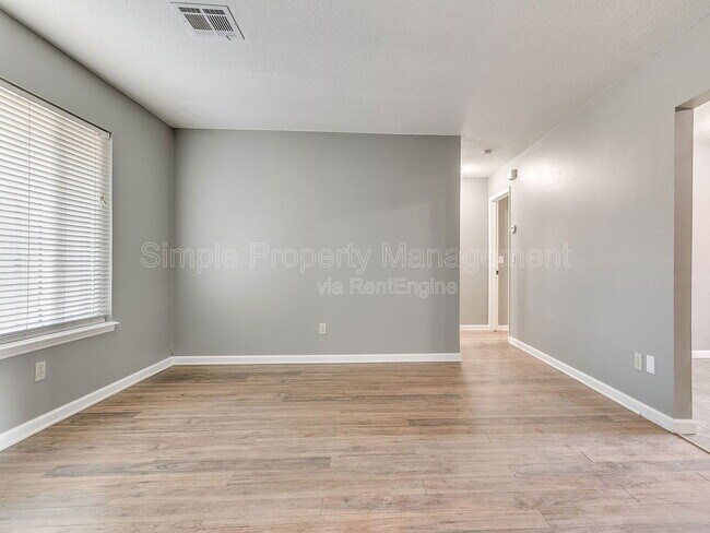 Building Photo - 6744 NW 52nd St