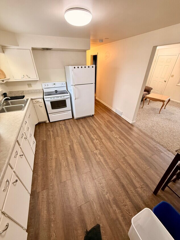 Foto principal - 310 Poplar St