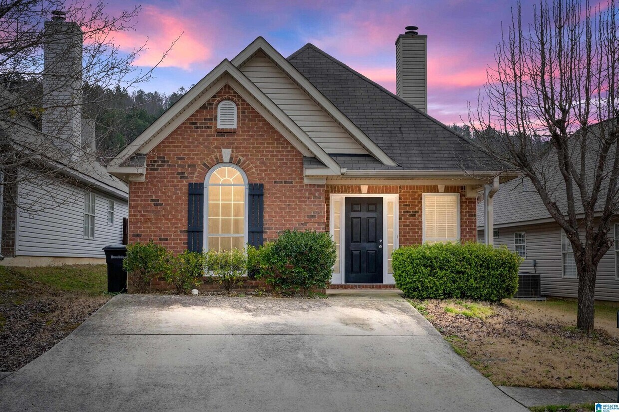 323 Forest Lakes Dr, Sterrett, AL 35147 House Rental in Sterrett, AL