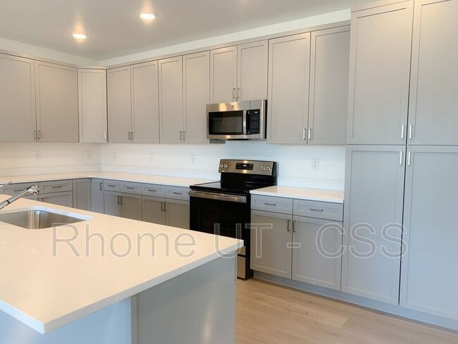 Building Photo - 8358 Sky Mirror Ln