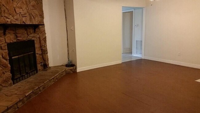 Foto del edificio - 5519 Mendota Ln