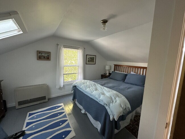 Foto del edificio - 2BR WINTER RENTAL, Fully Furnished– Heat Included, Near Downtown Kennebunkport