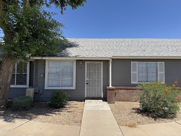 Foto principal - Glendale 2br Townhome - Just remodled!