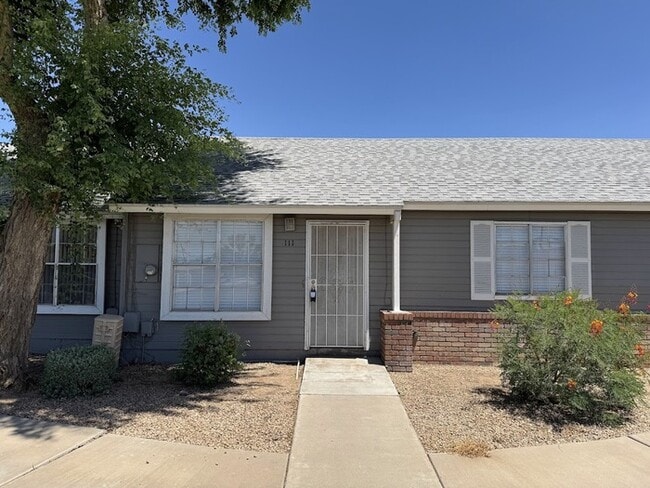 Glendale 2br Townhome - Just remodled! - Glendale 2br Townhome - Just remodled!