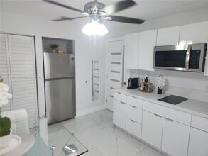 Building Photo - 98XX NW 122nd Terrace