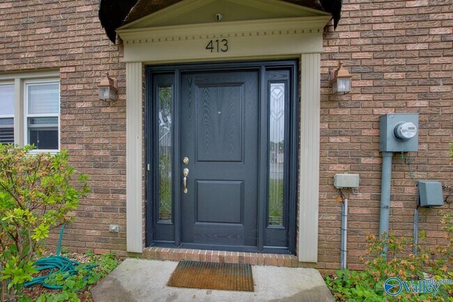 Building Photo - 413 Springview St SW