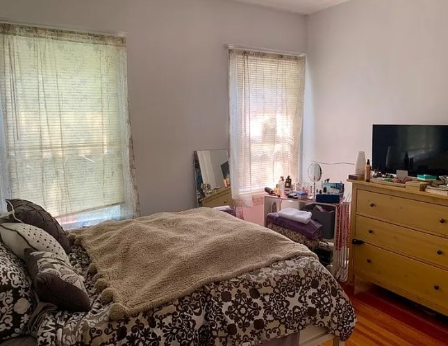 Building Photo - 15 Bow St