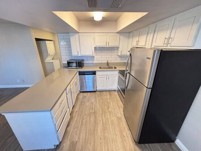 Foto del edificio - Beautiful 1Bed/1Bath home located in Craigmont Villas Community