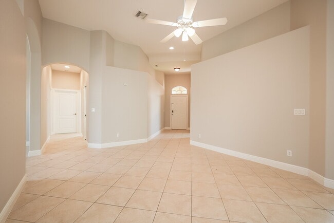 Foto del edificio - 15445 Cortona Way