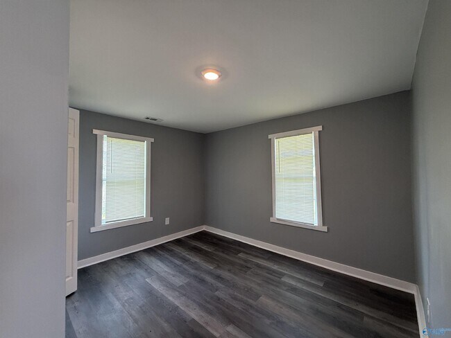 Foto del edificio - 23391 Mooresville Rd