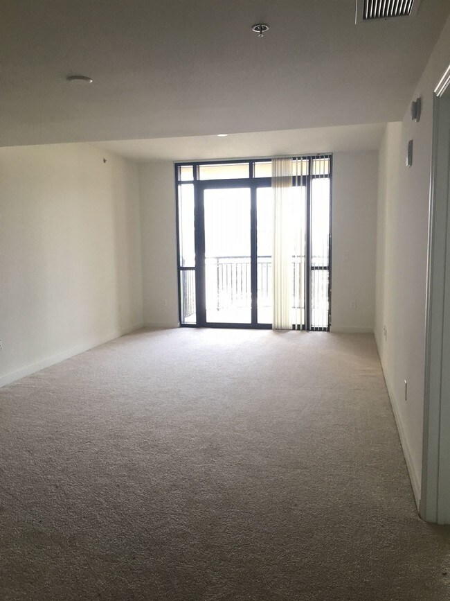 Foto del edificio - 17 W Church St