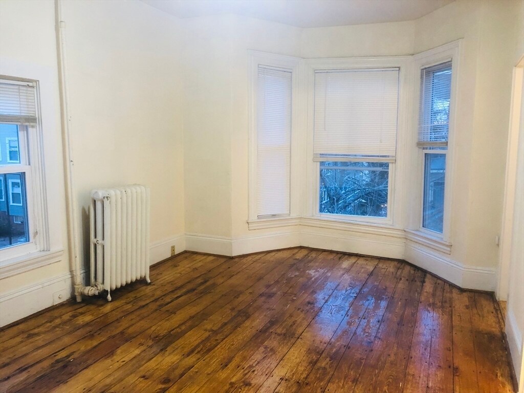 Foto principal - 25 Inman St