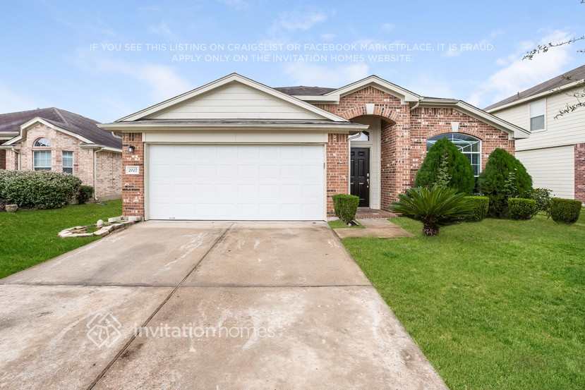Primary Photo - 2027 Kashmere Spring Ln