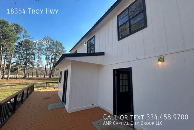 Foto del edificio - 18354 Troy Hwy