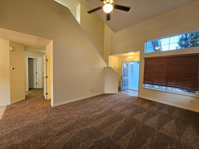 Building Photo - 4672 Saddle Ridge Dr