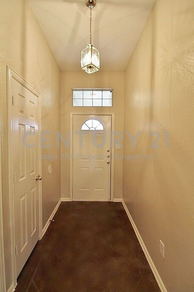 Foto del edificio - 302 Aspen Ct W