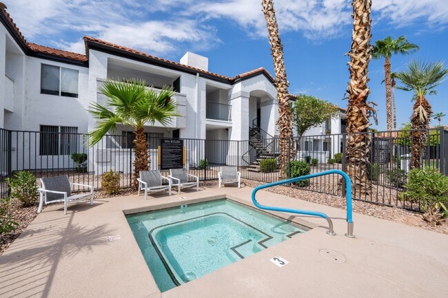 Building Photo - The Village at Lindsay Park Apartments
