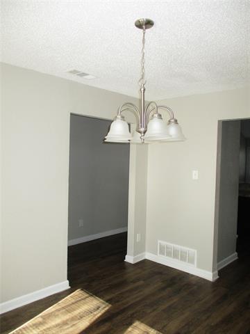 Building Photo - 809 Tamerisk Dr