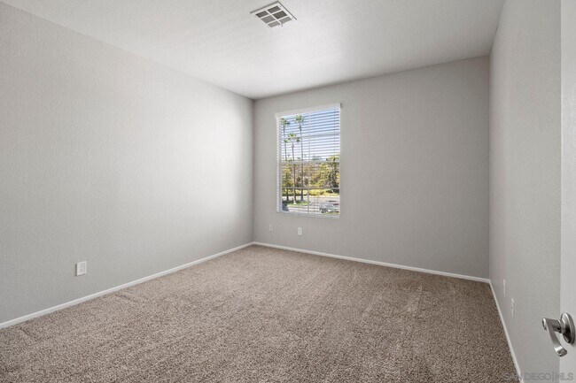 Building Photo - 10850 Sabre Hill Dr