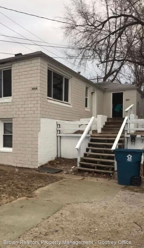 Primary Photo - 303 N 1st St