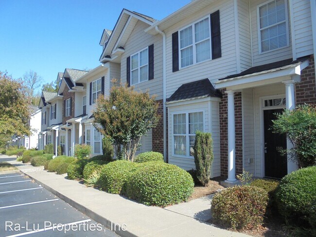 Foto del edificio - 2 br, 2.5 bath House - 110 Humberside Dr.