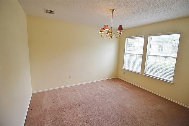 Foto del edificio - 2415 Mallory Ln