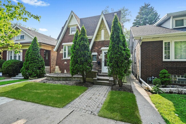 Foto del edificio - 2640 Wesley Ave