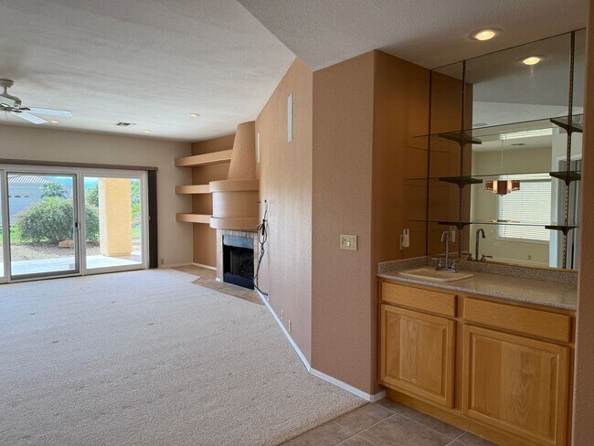 Foto del edificio - Pending - Long term