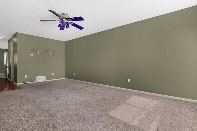 Foto del edificio - 5763 Stormcroft Ave