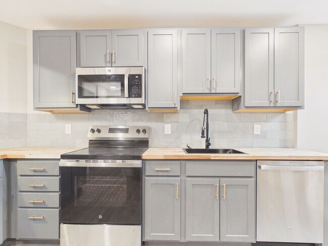 Foto del edificio - 253 Briggs St