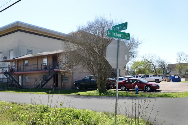 Building Photo - 7430 Hillsboro St