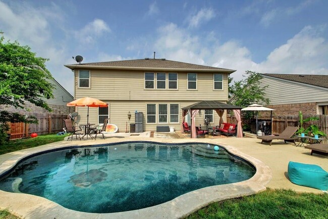 Foto del edificio - 122 Justin Leonard Dr
