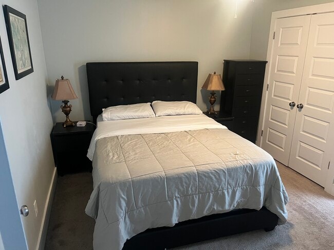 Foto del edificio - 23 Ollie St NW