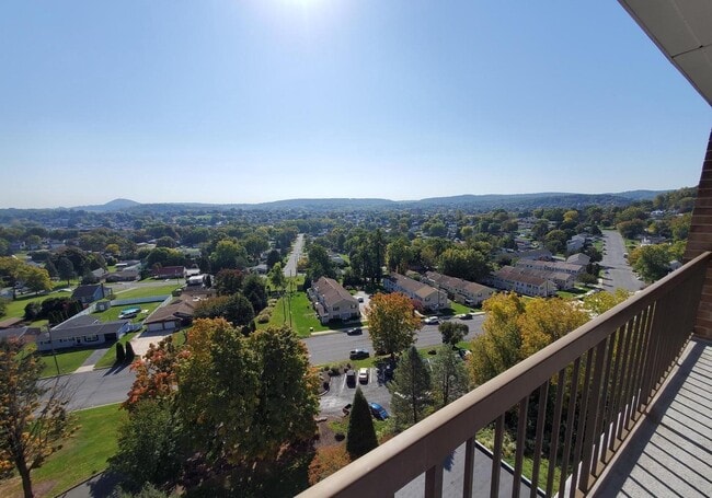 Photo - 1375 Pershing Blvd House