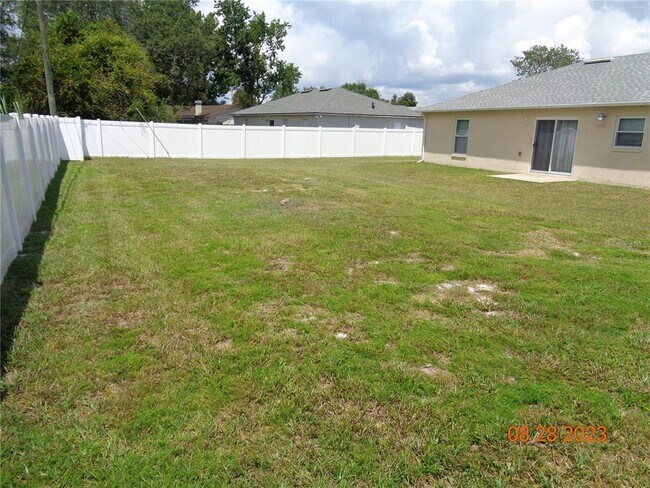Building Photo - 2179 Dumas Dr