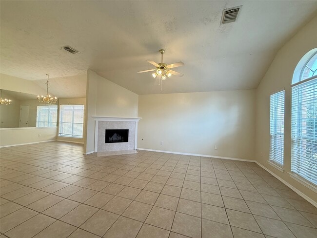 Foto del edificio - 6035 Settlers Village Dr