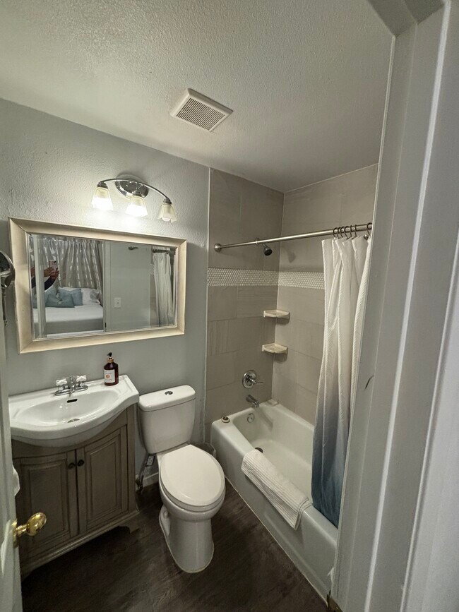 Foto del edificio - 501 W Lincoln Ave