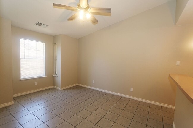 Building Photo - Woodside