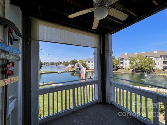 Foto del edificio - 18840 Nautical Dr