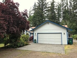 Building Photo - 21710 NE 156th St