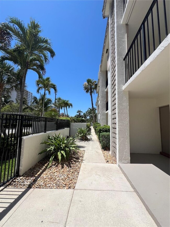 Building Photo - 4143 N Ocean Blvd