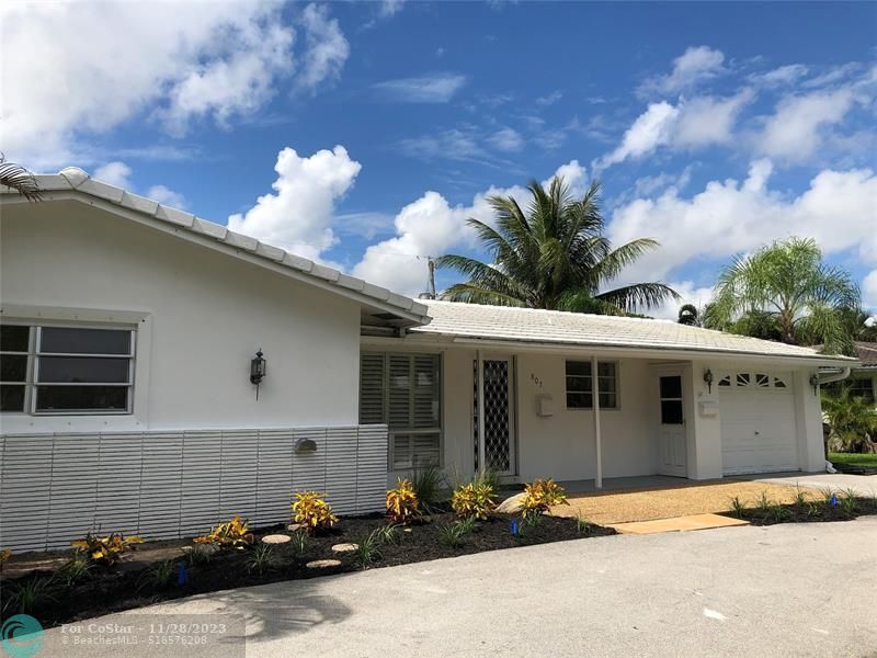 Foto principal - 807 SE 9th Terrace