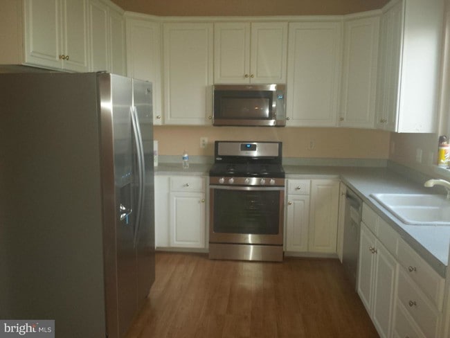 Building Photo - 21372 Twain Terrace