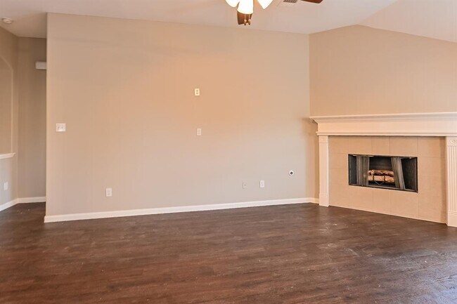 Foto del edificio - 2035 Midlane Drive