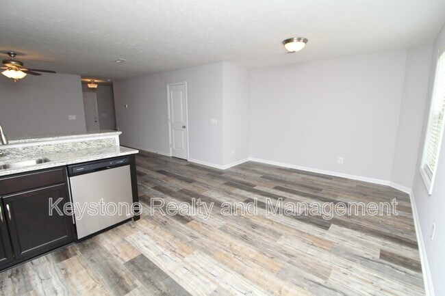 Building Photo - 1611-E Railton Ct