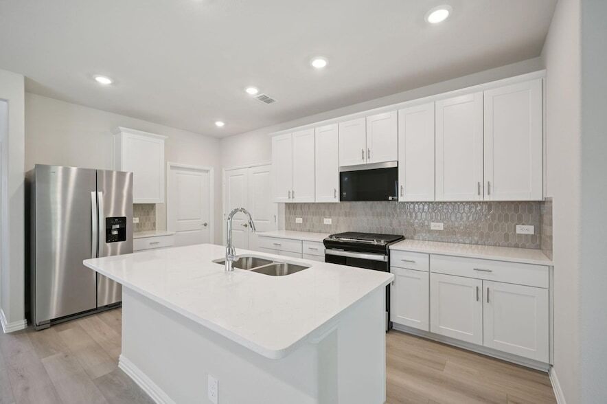 Foto principal - 3412 Brompton Dr